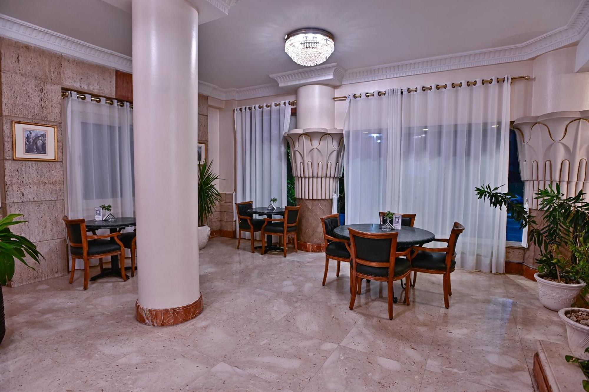 Swiss Inn Nile Hotel Giza Buitenkant foto